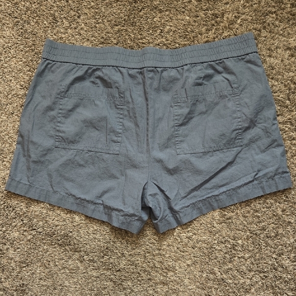 LOFT Womens Blue Gray Cargo Shorts Size Large - Picture 4 of 5